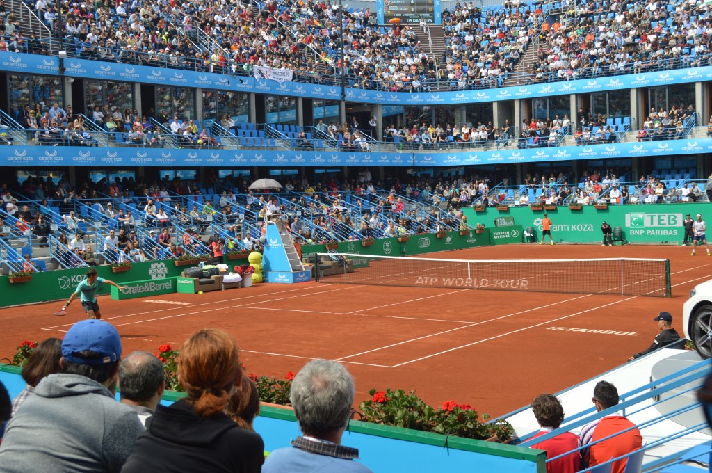 Federer won a tough first set (photo credit; Ahmet Fevzi Guclu)