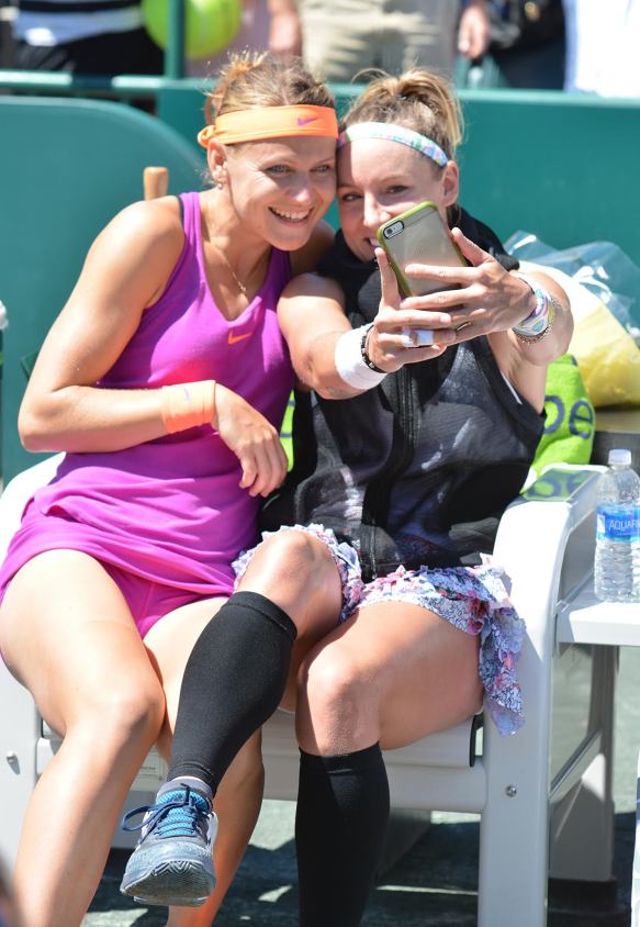 Bethanie Mattek-Sands and Lucie Safarova, 2017 Volvo Car Open (Photo: Tony Callaio)