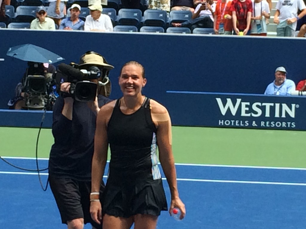 Another Case of the Mondays for @Simona_Halep as @KanepiKaia Sends World #1 Home Early From&nbsp;@USOpen